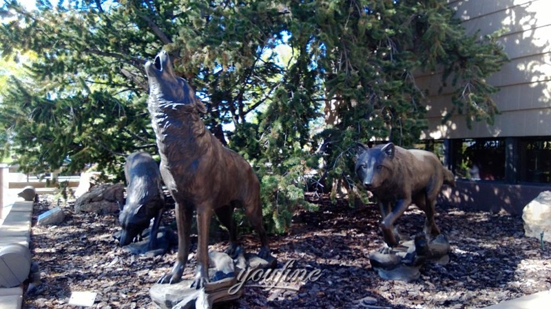 yard wolf statues