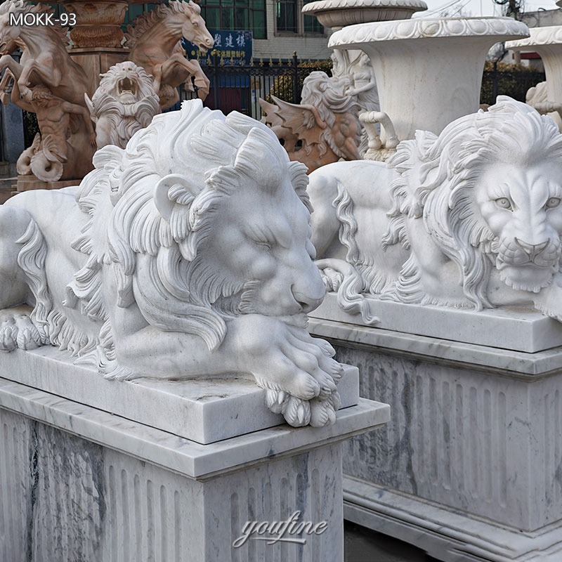 sleeping lion statues