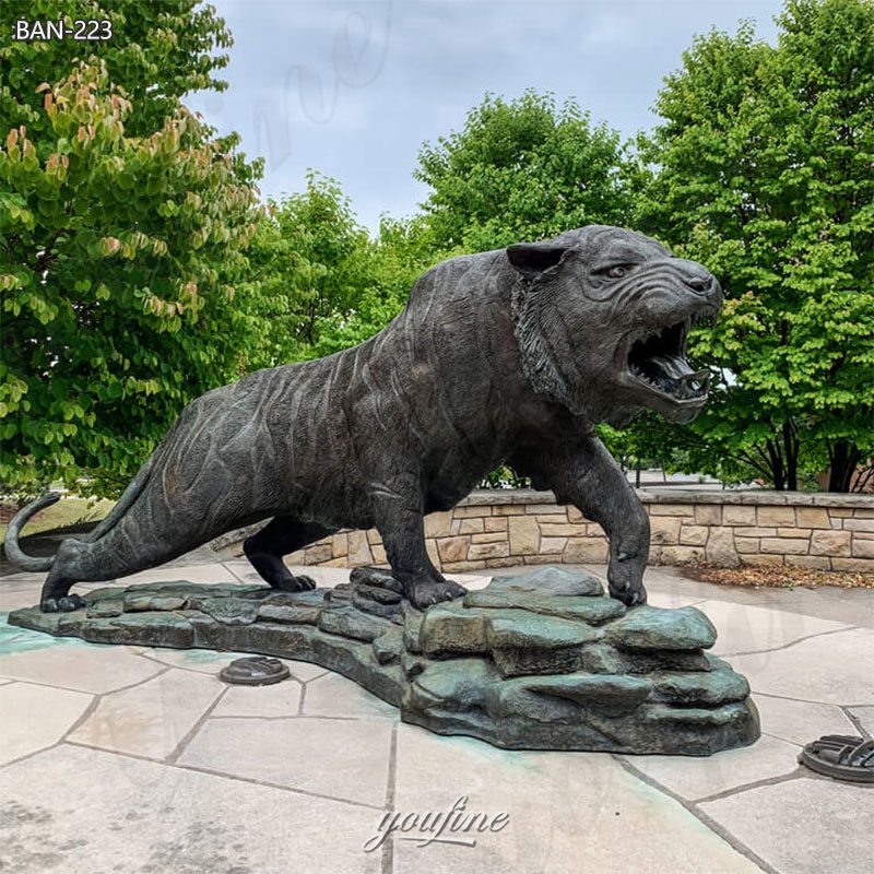 guardian bronze tiger sculpture