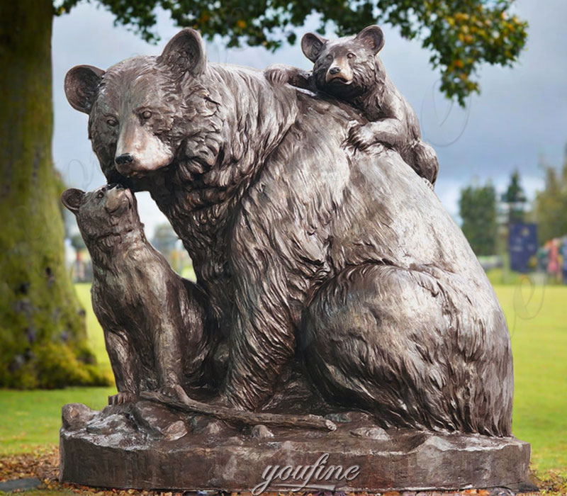 bronze bear mom and cub