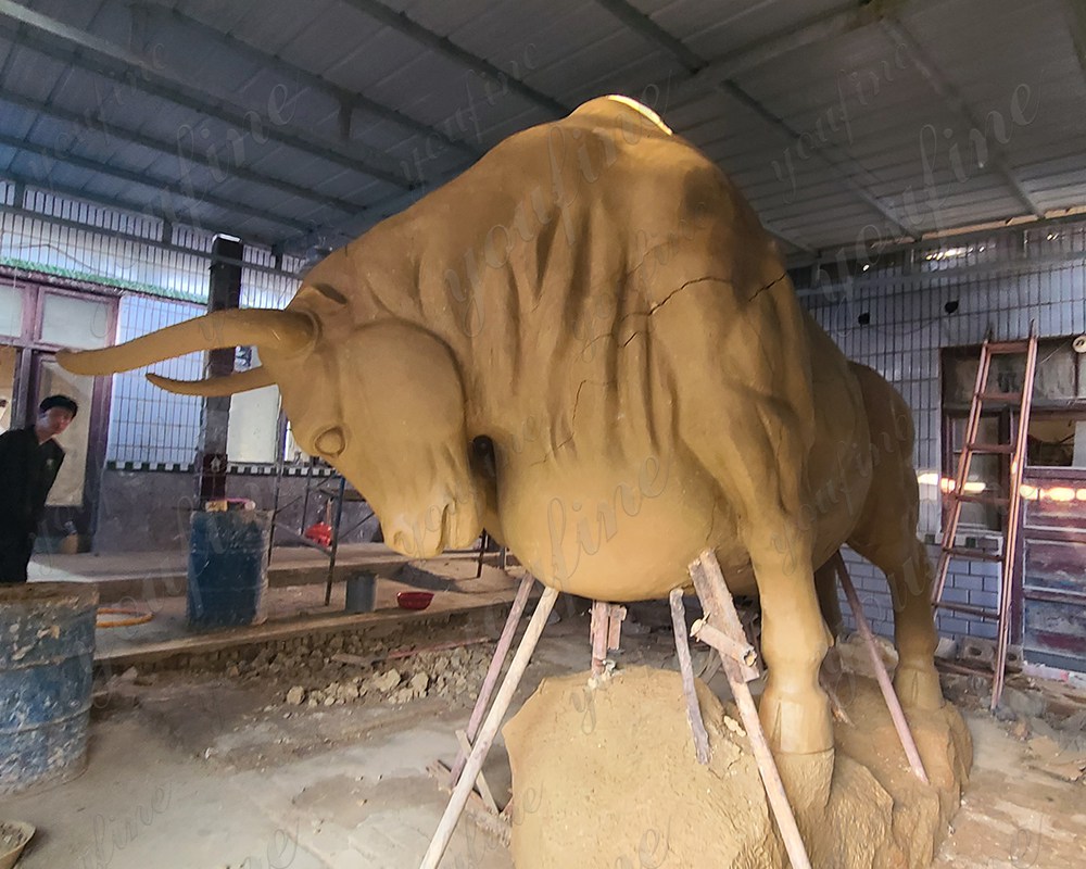 Endeavor bull statue clay model (4)