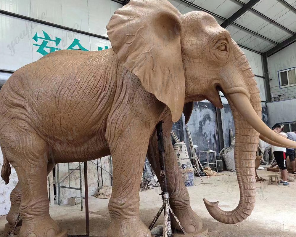 elephant statue clay model (1)