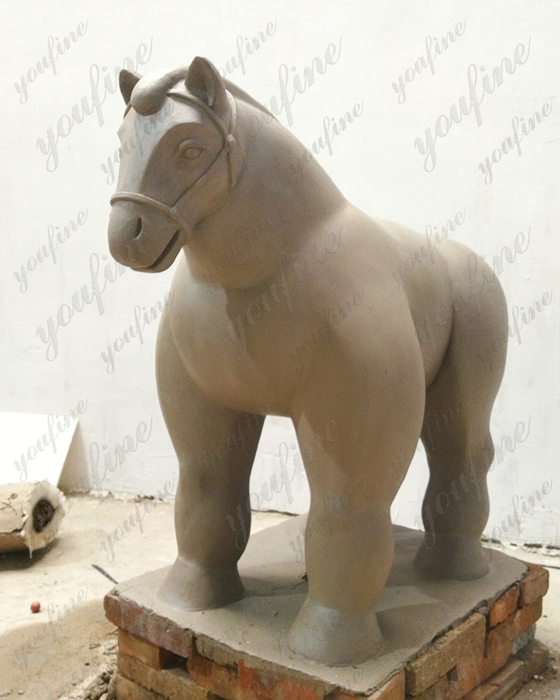 fat horse statue clay model (4)