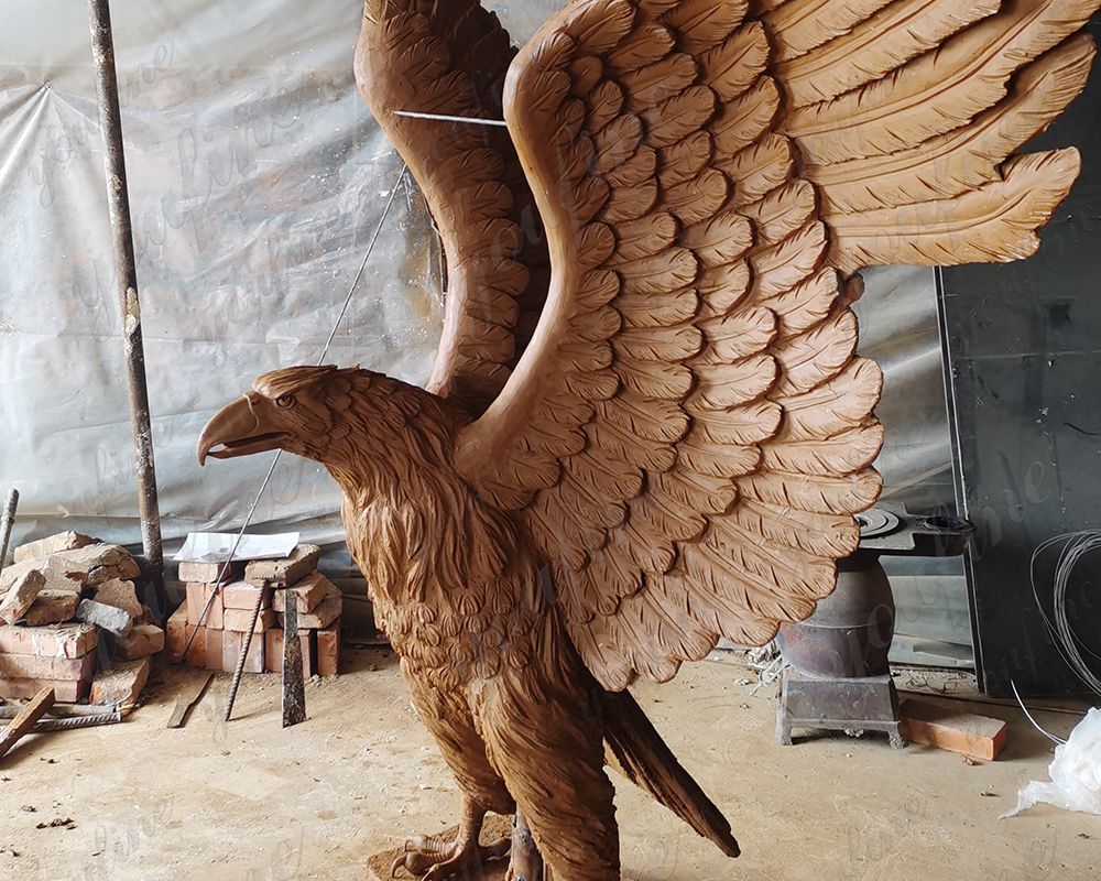 large eagle clay model (4)