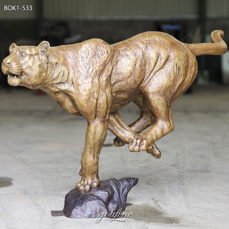 life size mountain lion statue