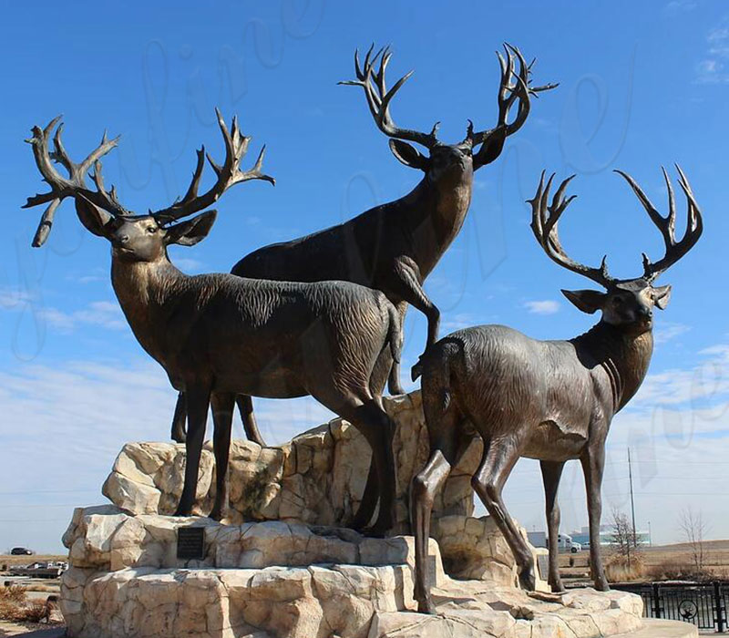 bronze-reindeer-statue