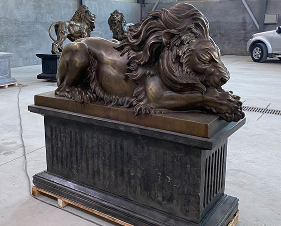 sleeping-lion-statue