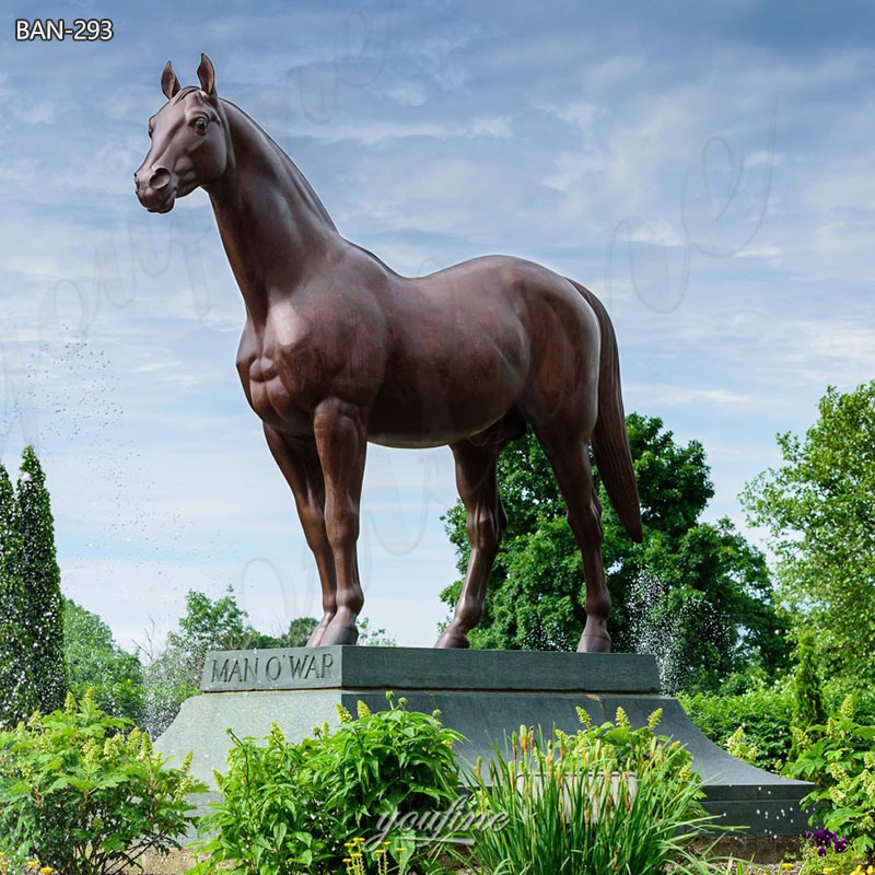 big horse statue